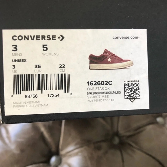 New Converse one star ox 162602C Men's Sz 3 Woman's 5
Burgundy Fur Street warmer - Picture 5 of 13